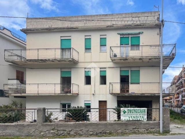 Appartamento in vendita a Falcone ME