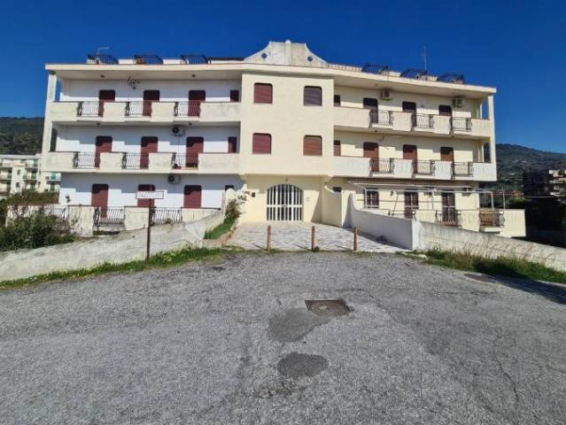 Appartamento in vendita a Falerna CZ