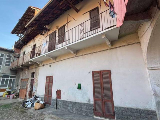 Appartamento in vendita a Fara Novarese NO