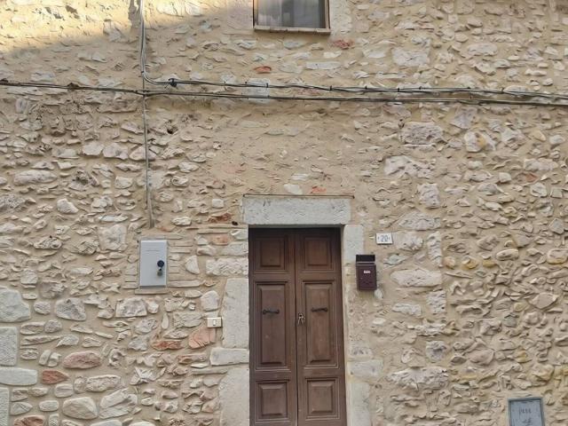 Appartamento in vendita a Ferentillo TR