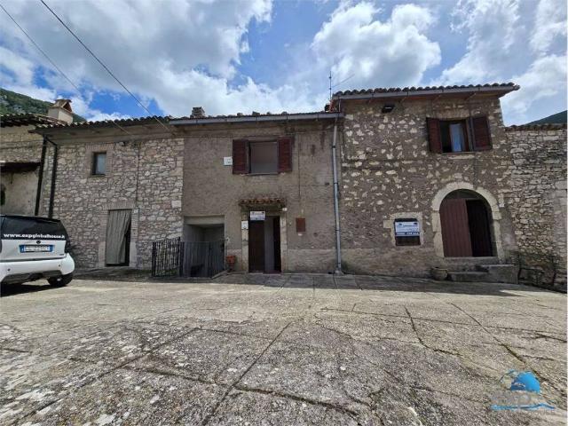 Appartamento in vendita a Ferentillo TR