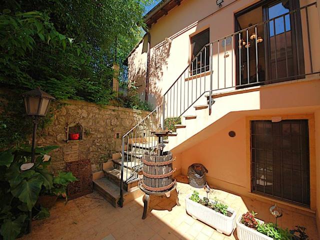 Appartamento in vendita a Ferentillo TR