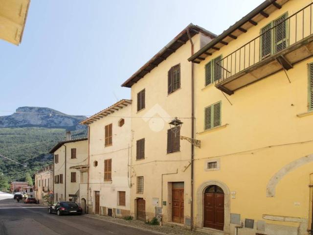 Appartamento in vendita a Ferentillo TR