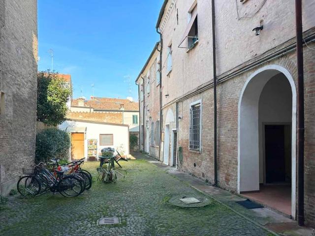 Appartamento in vendita a Ferrara FE