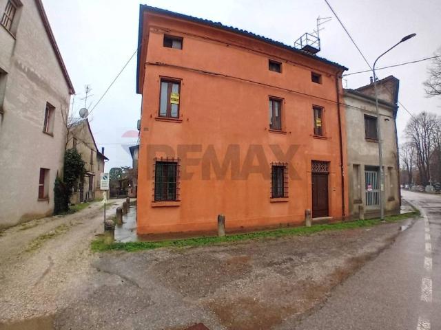 Appartamento in vendita a Ferrara FE