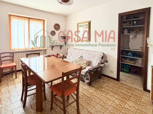 Appartamento in vendita a Ferriere