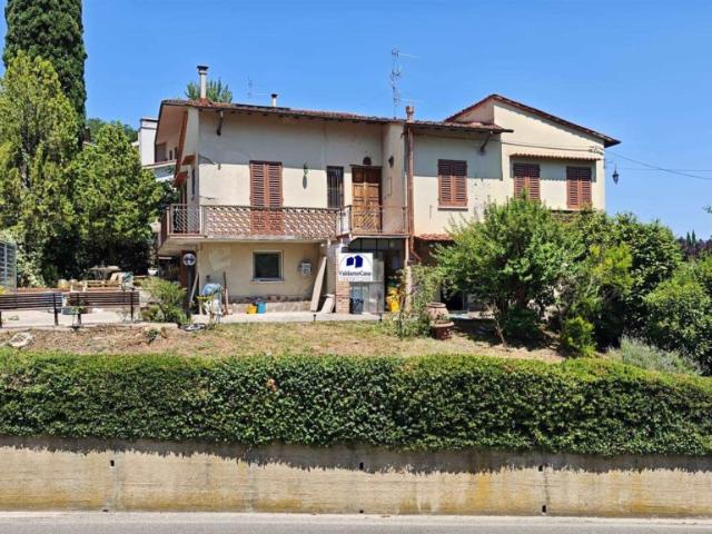 Appartamento in vendita a Figline e Incisa Valdarno via Locchi 5