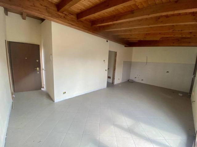 Appartamento in vendita a Fino Mornasco CO