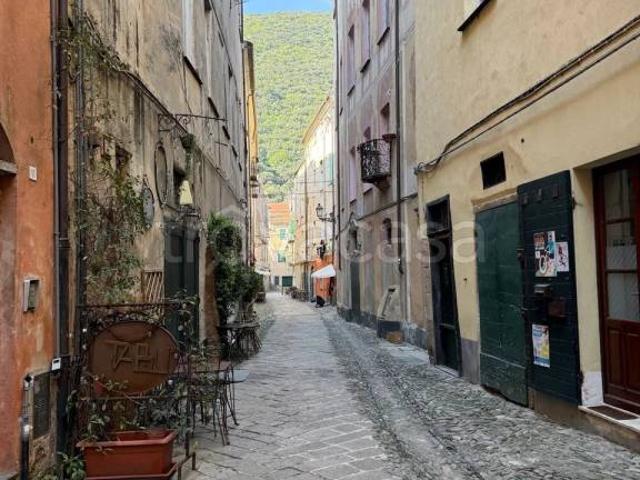 Appartamento in vendita a Finalborgo, Finale Ligure