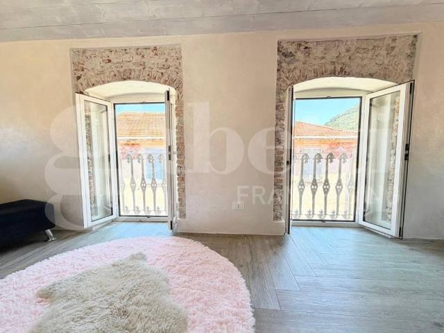 Appartamento in vendita a Finale Ligure SV