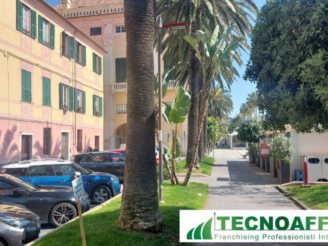 Appartamento in vendita a Finale Ligure SV