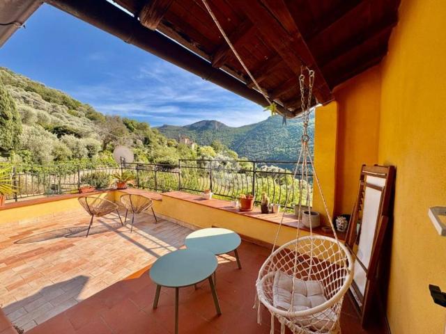 Casa indipendente in vendita a Finale Ligure SV