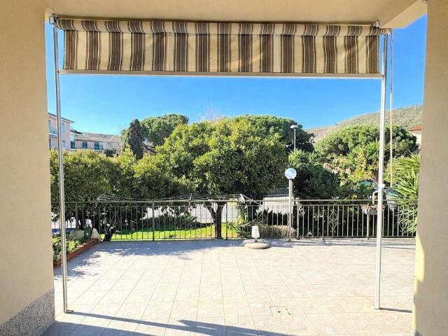 Appartamento in vendita a Finale Ligure SV