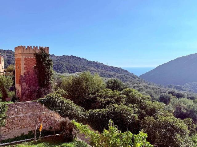 Appartamento in vendita a Finale Ligure SV