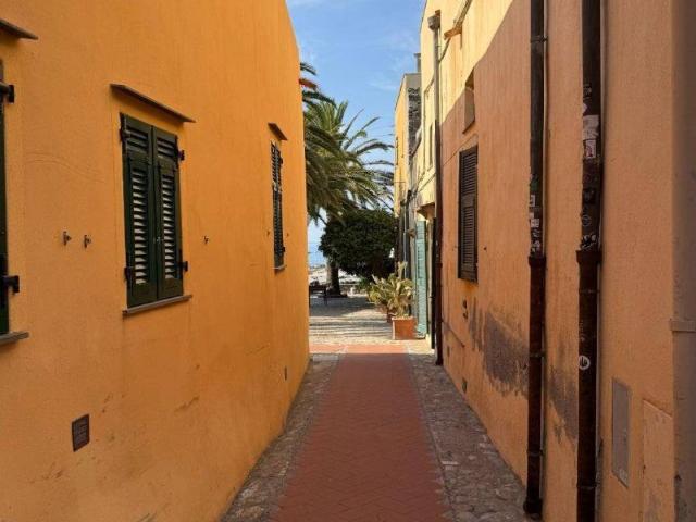 Appartamento in vendita a Finale Ligure SV