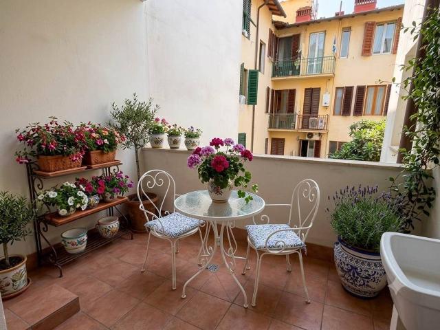 Appartamento in vendita a Firenze