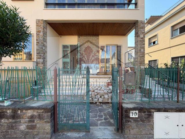 Appartamento in vendita a Firenze