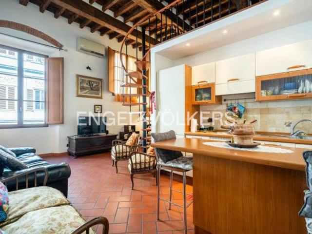 Appartamento in vendita a Firenze