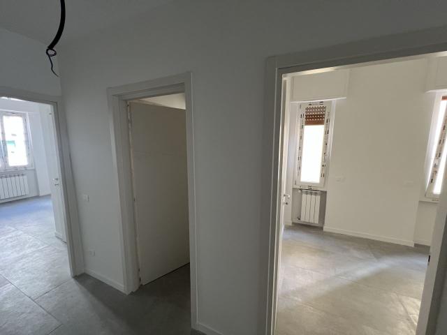 APPARTAMENTO in VENDITA a FIRENZE CAMPO DI MARTE / CURE / COVERCIANO di 3 vani