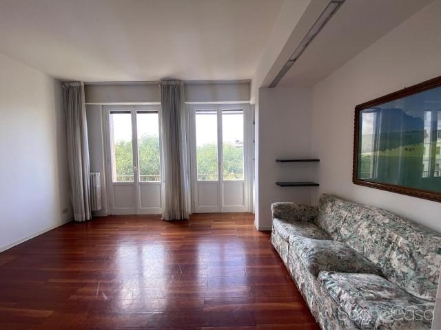 APPARTAMENTO in VENDITA a FIRENZE CAMPO DI MARTE / CURE / COVERCIANO di 4 vani