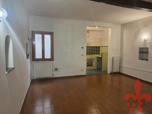 APPARTAMENTO in VENDITA a FIRENZE CENTRO OLTRARNO / S. SPIRITO / S.FREDIANO di 2 vani