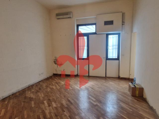 APPARTAMENTO in VENDITA a FIRENZE CENTRO DUOMO di 3 vani