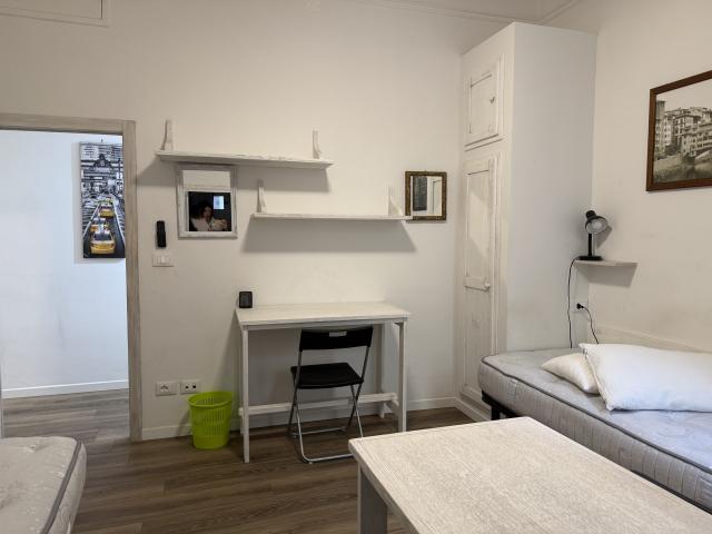APPARTAMENTO in VENDITA a FIRENZE CENTRO DUOMO di 6 vani