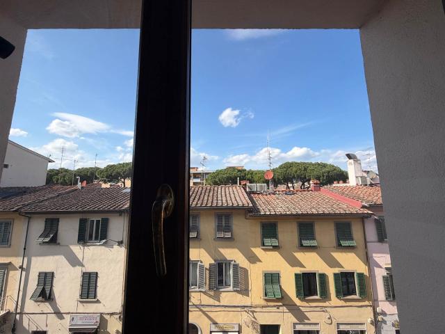 APPARTAMENTO in VENDITA a FIRENZE CURE di 4 vani