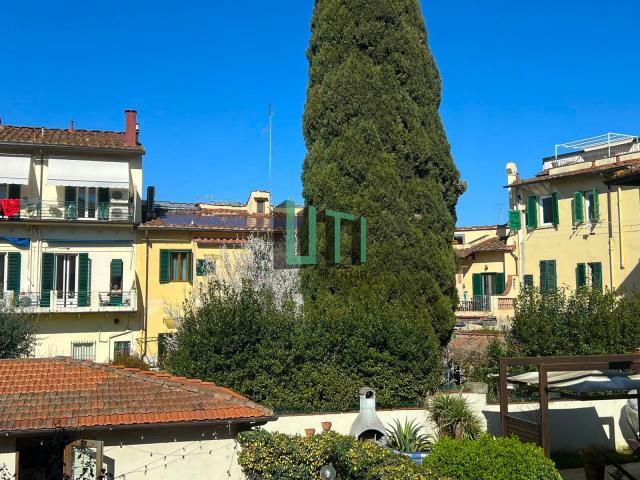 APPARTAMENTO in VENDITA a FIRENZE GAVINANA / EUROPA / FI SUD di 5 vani
