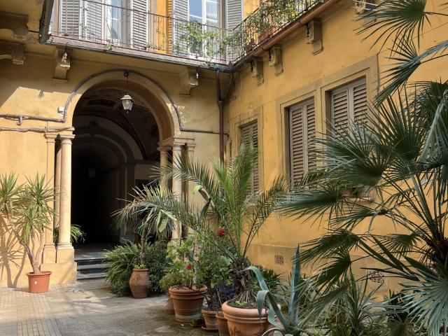 APPARTAMENTO in VENDITA a FIRENZE di 3 vani
