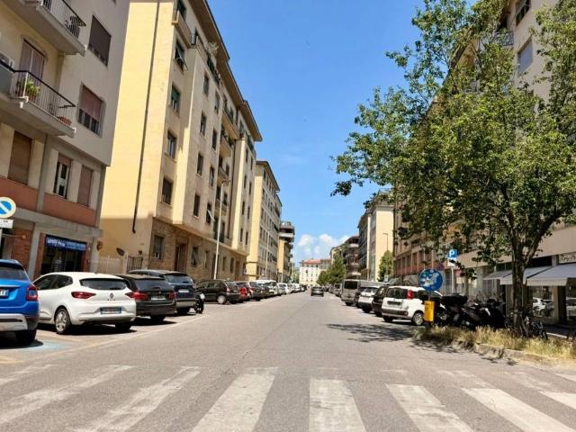 Appartamento in vendita a Firenze FI