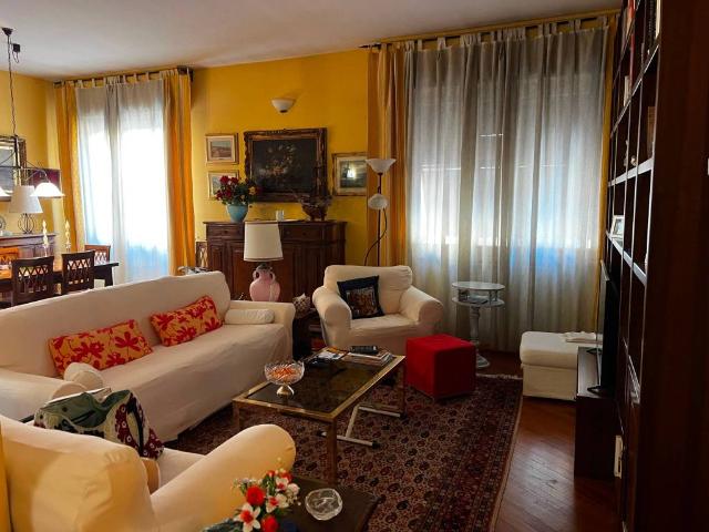 Appartamento in vendita a Firenze FI