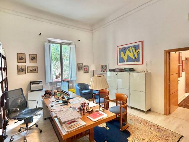 Appartamento in vendita a Firenze FI