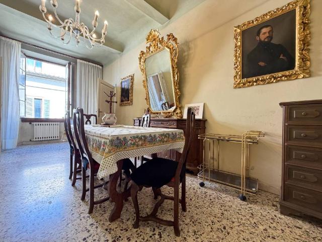 Appartamento in vendita a Firenze FI