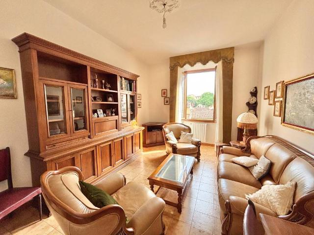 Appartamento in vendita a Firenze FI