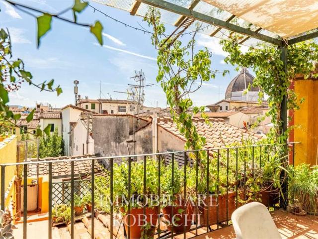 Appartamento in vendita a Firenze FI