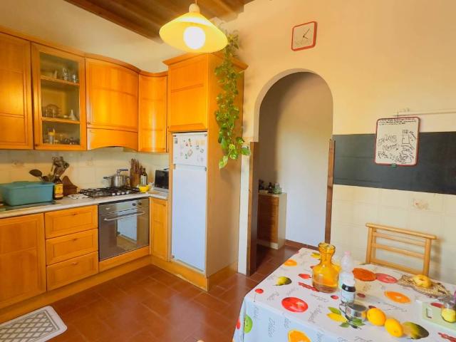 Appartamento in vendita a Firenze FI