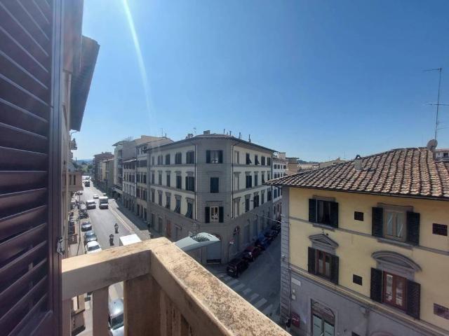 Appartamento in vendita a Firenze FI