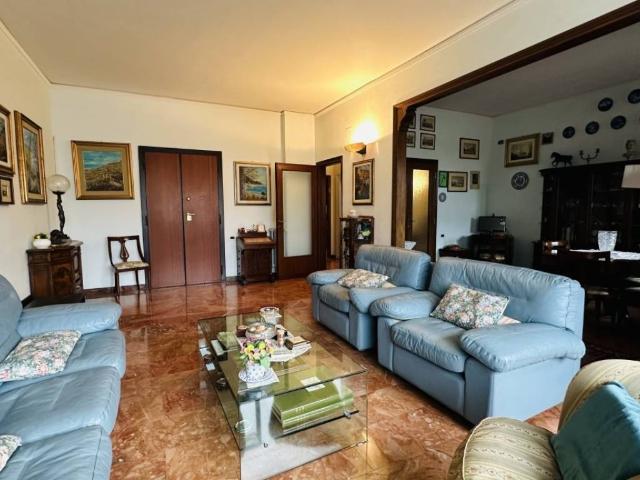 Appartamento in vendita a Firenze FI