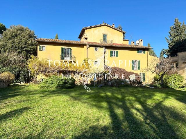 Appartamento in vendita a Firenze FI
