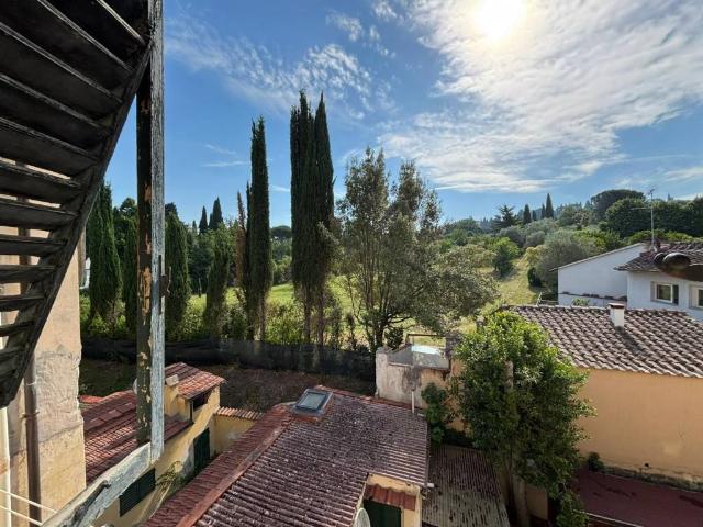 Appartamento in vendita a Firenze FI