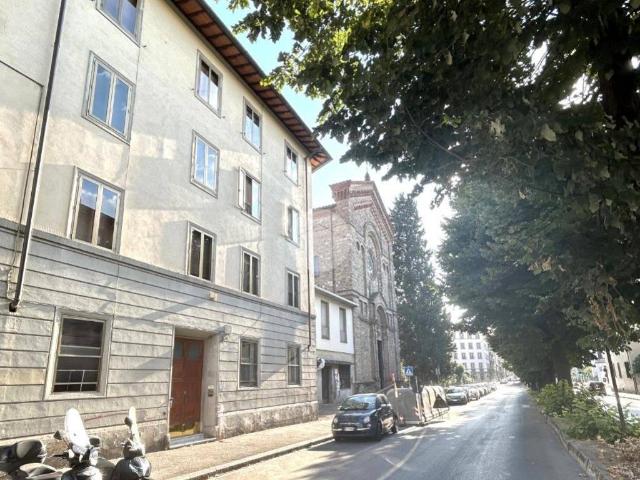 Appartamento in vendita a Firenze FI