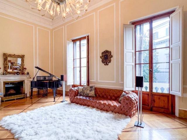 Appartamento in vendita a Firenze FI