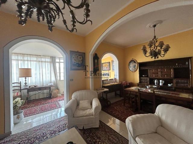 Appartamento in vendita a Firenze FI