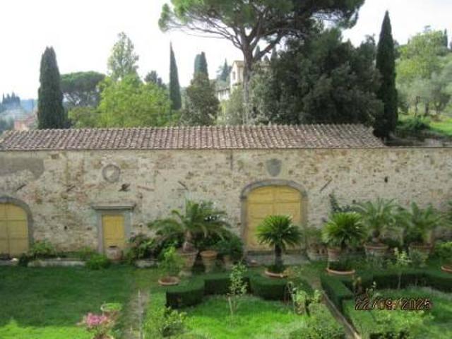 Appartamento in vendita a Firenze FI
