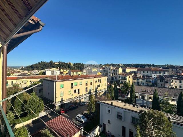 Appartamento in vendita a Firenze FI