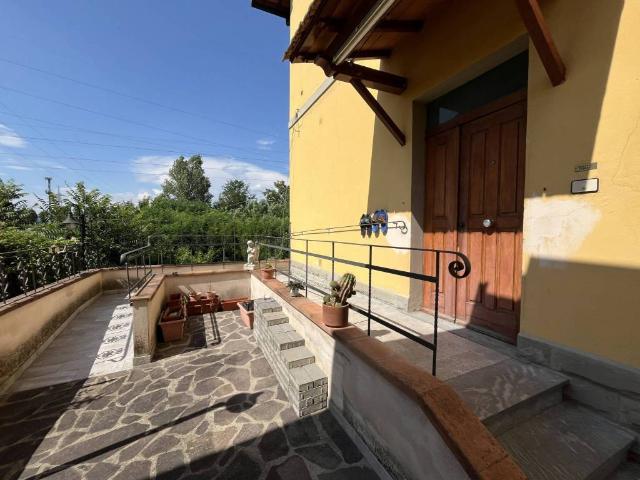 Appartamento in vendita a Firenze FI