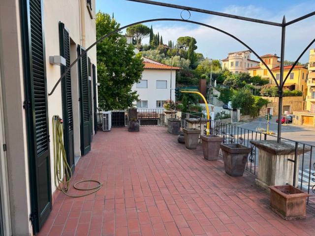 Appartamento in vendita a Firenze FI