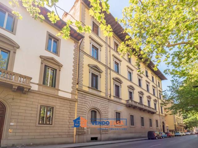 Appartamento in vendita a Firenze FI