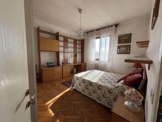 Appartamento in vendita a Firenze FI